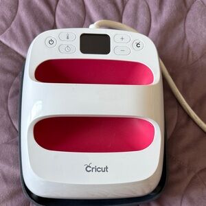 Cricut Heat Press with White and Pink Design 6 x 7